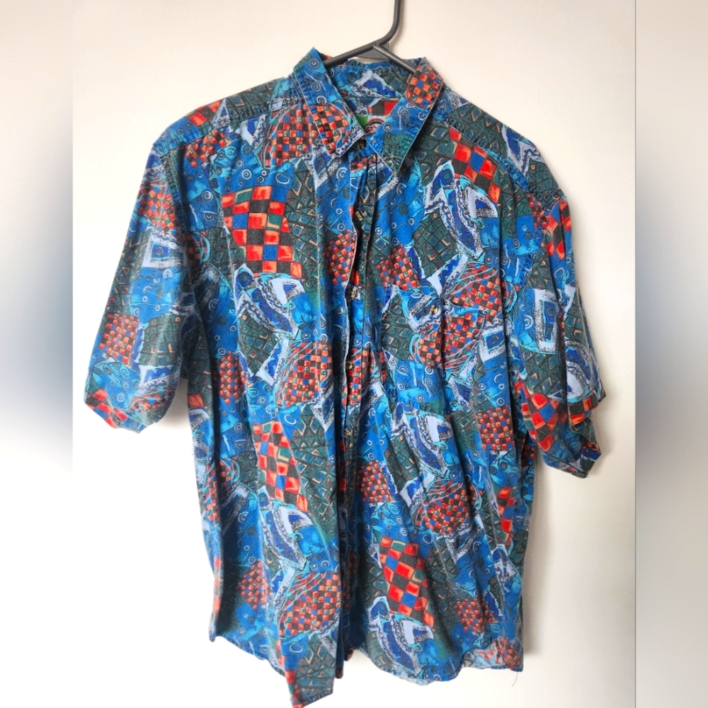 Retro oversized short sleeved graphic shirt